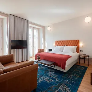 Cais Urban Aparthotel